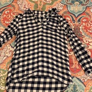 Girl old navy shirt